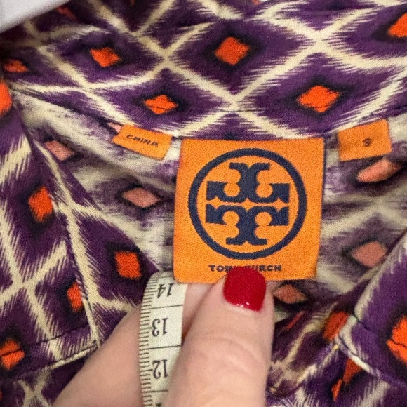 TORY BURCH “Edie” Diamond Print Silk Button Down Blouse Size SMALL - Picture 4 of 5